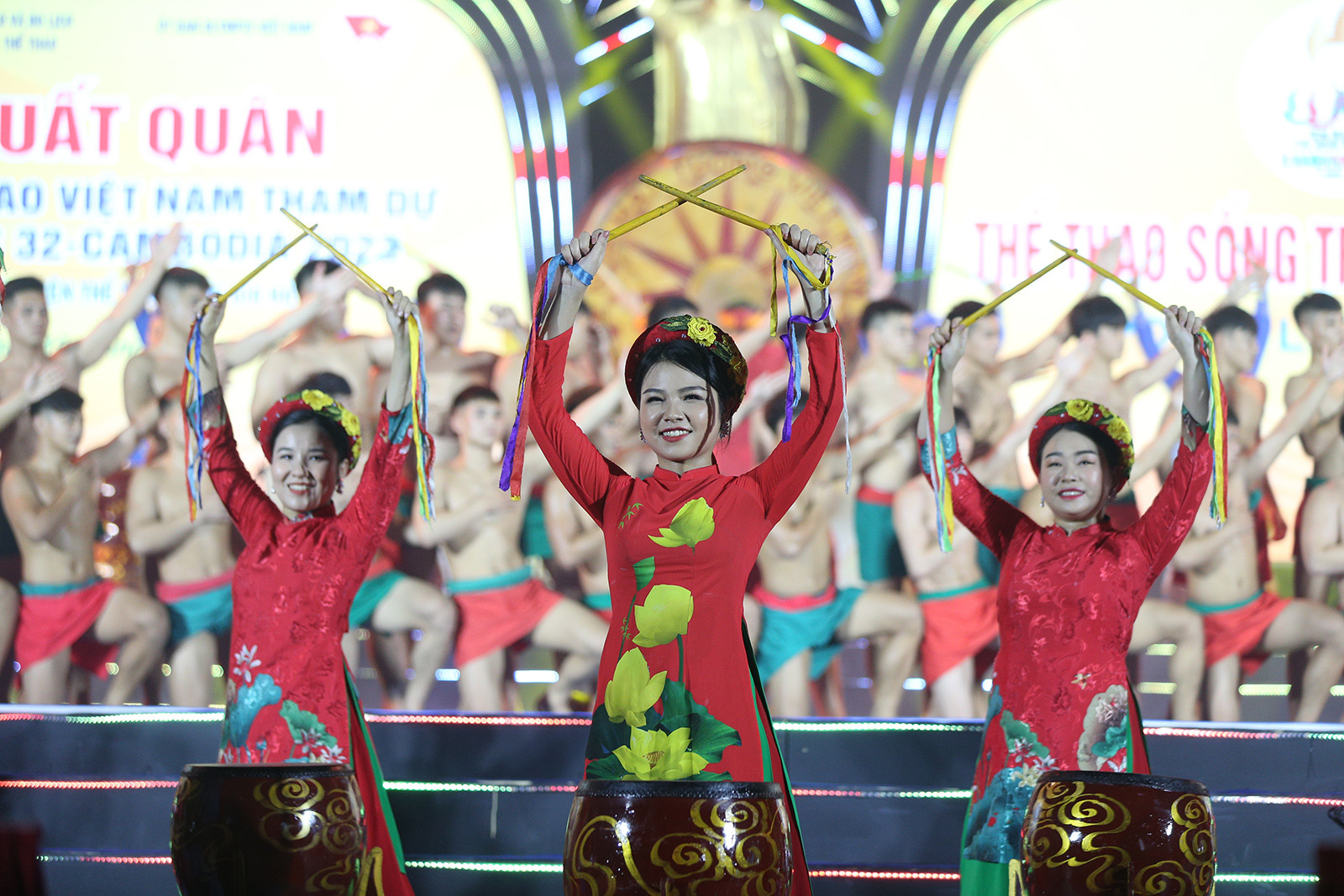 Đoàn thể thao Việt Nam xuất quân dự SEA Games 32 - Ảnh 9.