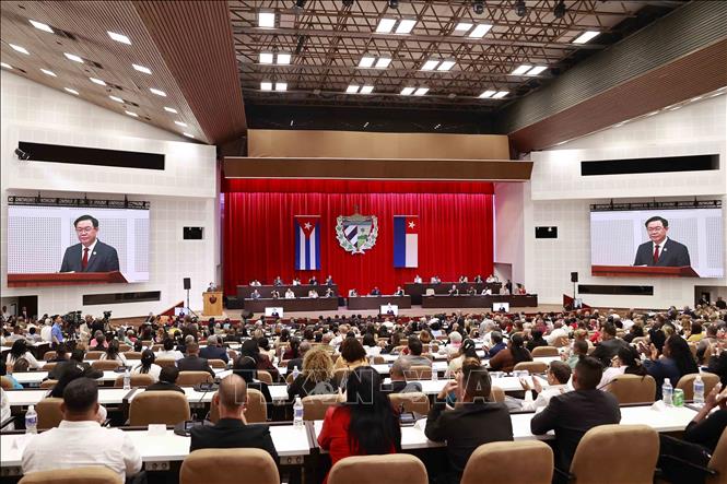Hình ảnh Chủ tịch Quốc hội Vương Đình Huệ phát biểu tại Quốc hội Cuba, gặp gỡ cộng đồng người Việt Nam - Ảnh 3.