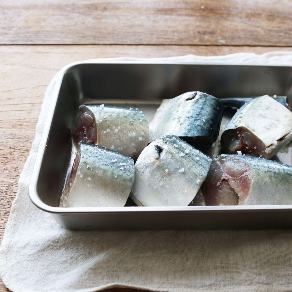Món ngon cuối tuần: Cá thu kho củ cải đậm đà hương vị cực kỳ đưa cơm khiến ai cũng tấm tắc khen - Ảnh 2.