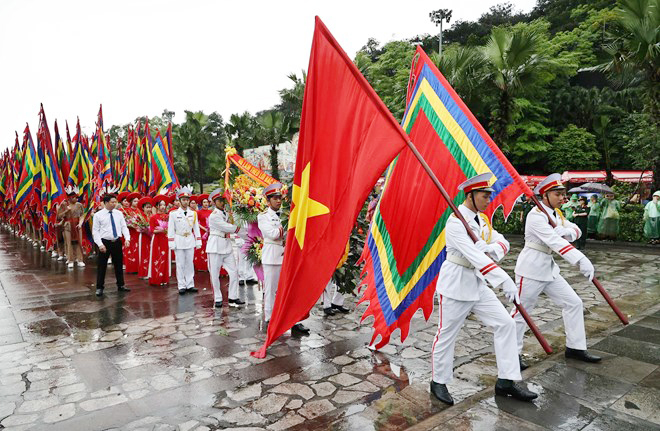 Triệu triệu con tim người Việt thành kính tri ân hướng về Đất Tổ - Ảnh 1.