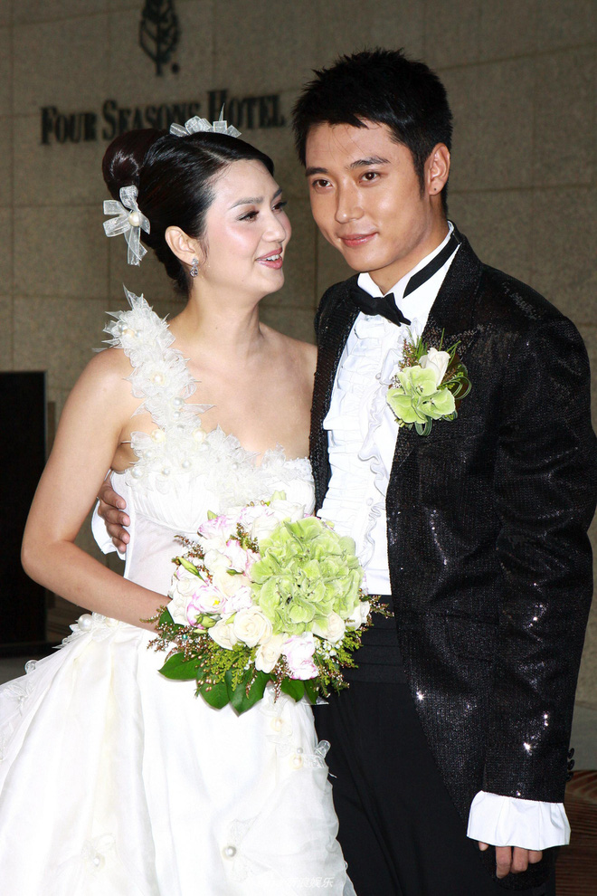 5 năm sau vụ ngoại tình, Hồng Hân chính thức tuyên bố ly hôn Trương Đan Phong - Ảnh 2.