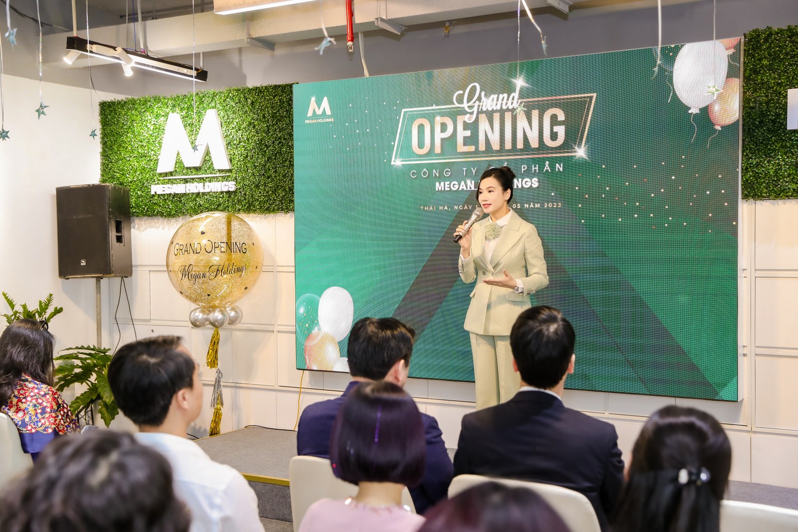 Doanh nhân Lương Giang khai trương sàn giao dịch bất động sản Megan Holdings