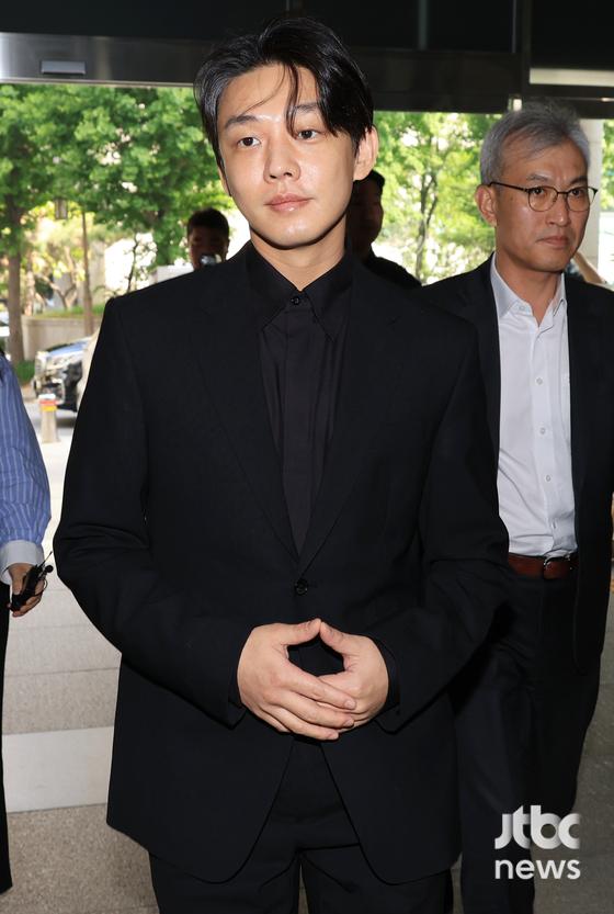 Cảnh sát chính thức xin lệnh bắt giữ “Ảnh đế” Yoo Ah In ngay trong hôm nay - Ảnh 2.