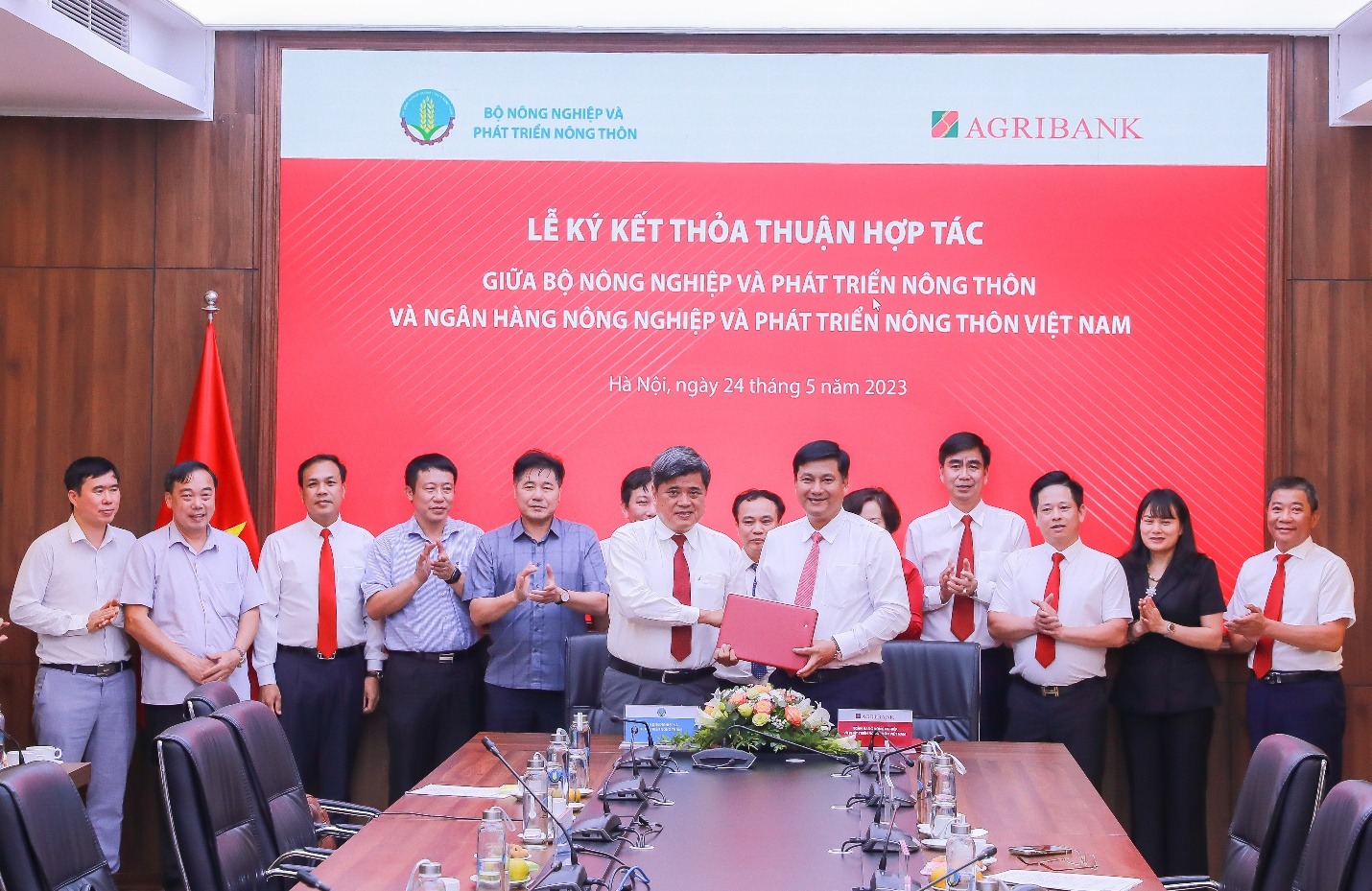 Agribank và Bộ Nông nghiệp và Phát triển nông thôn ký kết thỏa thuận hợp tác - Ảnh 3.