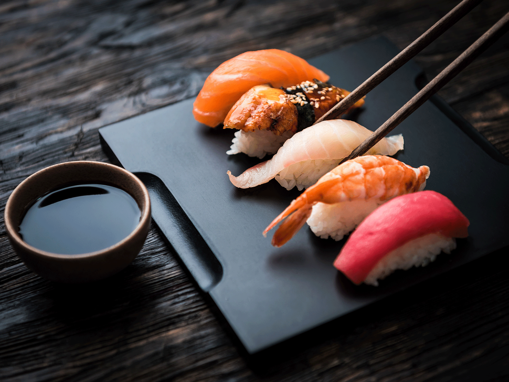 Tại sao người Nhật ăn cá sống mỗi ngày mà không sợ bị nhiễm ký sinh trùng ? - Ảnh 2.