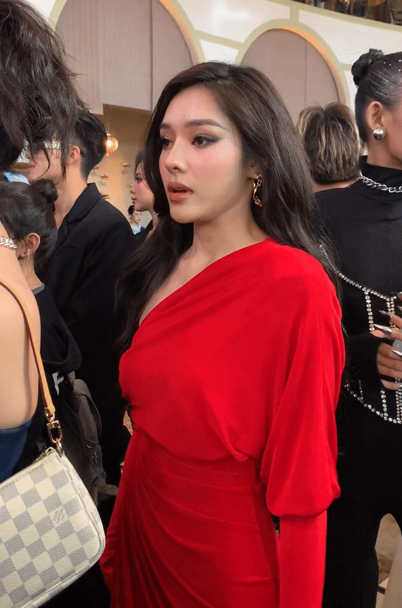 Góc nghiêng thần thánh của mỹ nhân Thái Bình từng gây sốt tại Miss Grand - Ảnh 1.