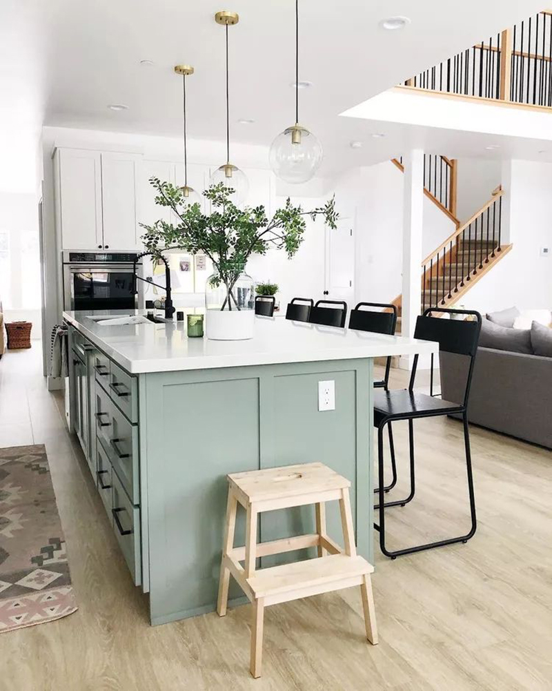 Thiết kế nhà bếp với gam màu hot nhất mùa hè năm nay - màu xanh lá cây xô thơm - Ảnh 4.