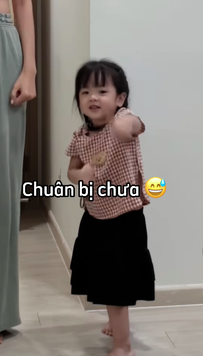 Không chỉ là nhân tố gây sốt ở show thực tế, con gái Trương Mỹ Nhân bộc lộ tố chất đặkhi 2 tuổi  - Ảnh 2.