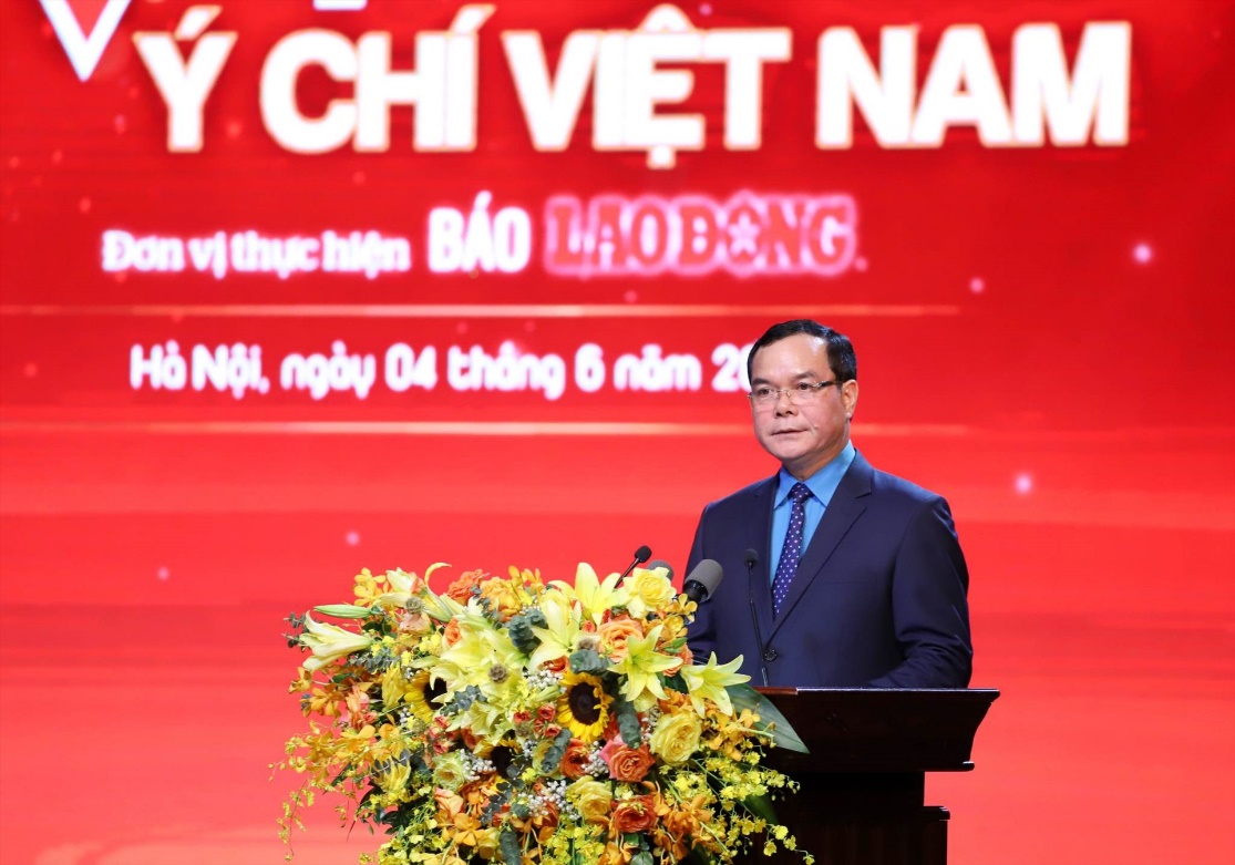 Chương trình Vinh quang Việt Nam năm 2023: Tôn vinh 16 tập thể và cá nhân - Ảnh 1.