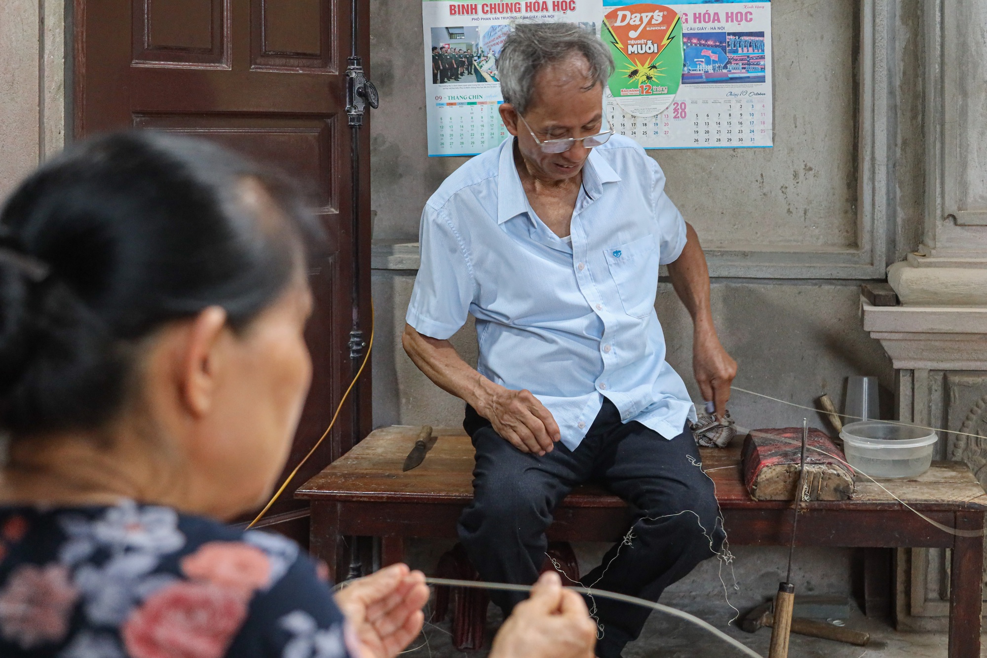 Chiếc lồng bàn đan bằng sợi mây đắt nhất Việt Nam: Có gì lên tới 30 triệu đồng? - Ảnh 9.