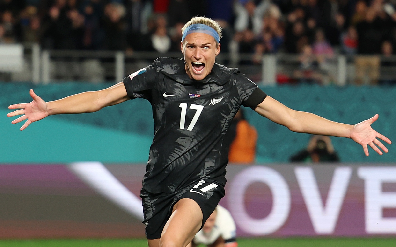 Bàn thắng đầu tiên của World Cup nữ 2023 vô cùng đẹp mắt, thuộc về chủ nhà New Zealand