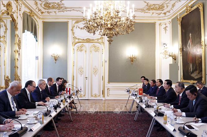 Hoạt động của Chủ tịch nước và Phu nhân trong chuyến thăm chính thức Cộng hòa Áo - Ảnh 3.