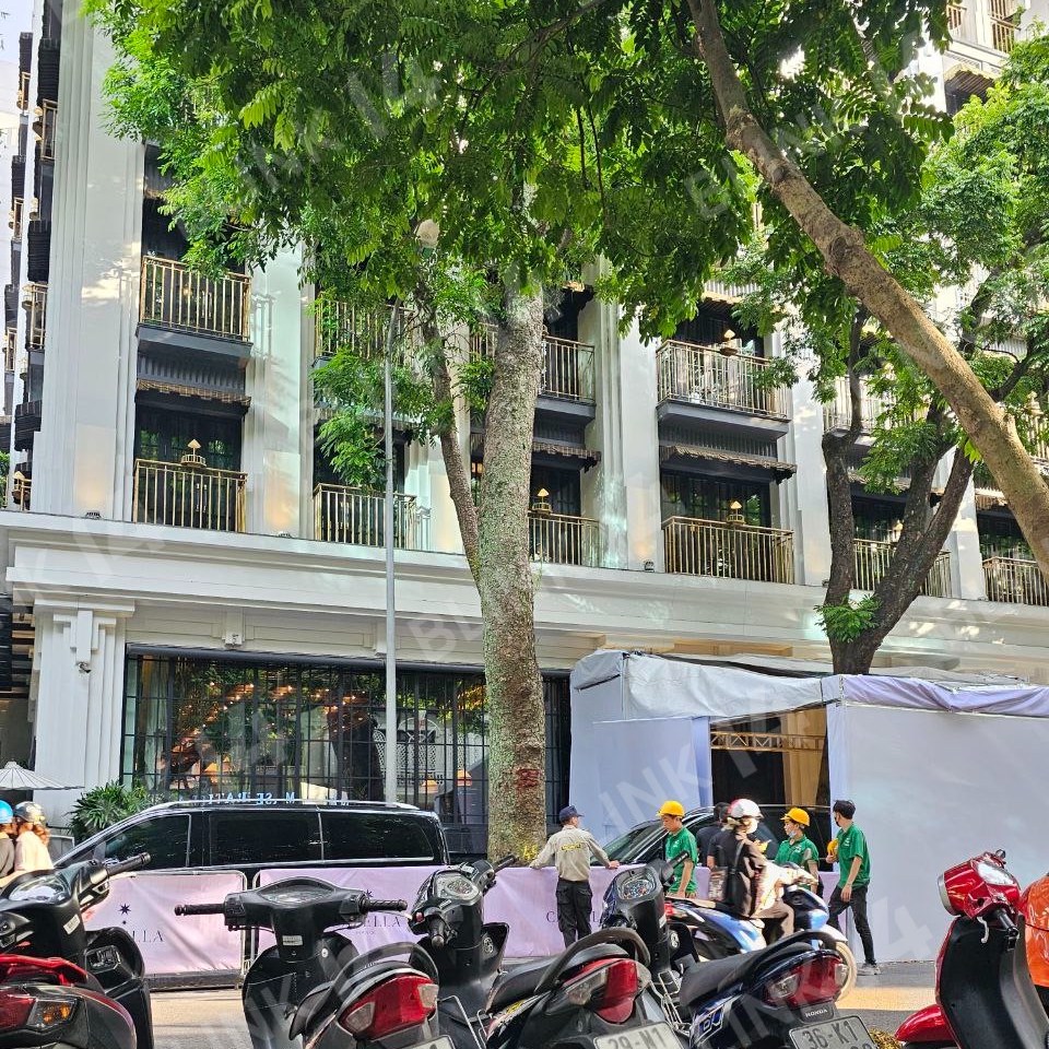 Nóng: lộ diện khách sạn sẽ đón BLACKPINK nghỉ ngơi tại Hà Nội đêm nay