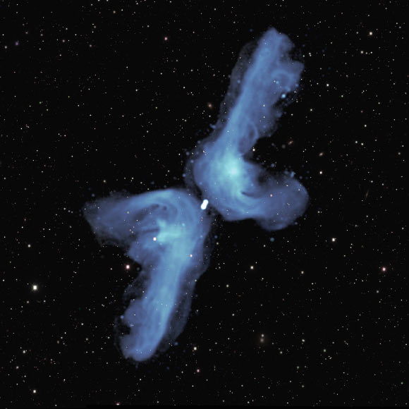 NASA phát hiện cấu trúc giống như cây thánh giá ở giữa thiên hà - Ảnh 4.