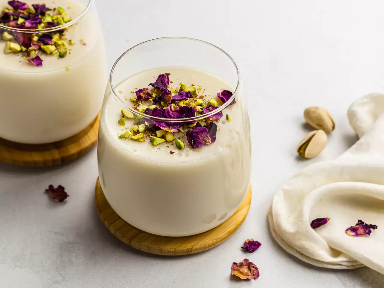 Nếu bạn muốn sở hữu làn da mịn màng và bật tông trắng sáng, hãy thử món pudding hoa hồng này - Ảnh 4.