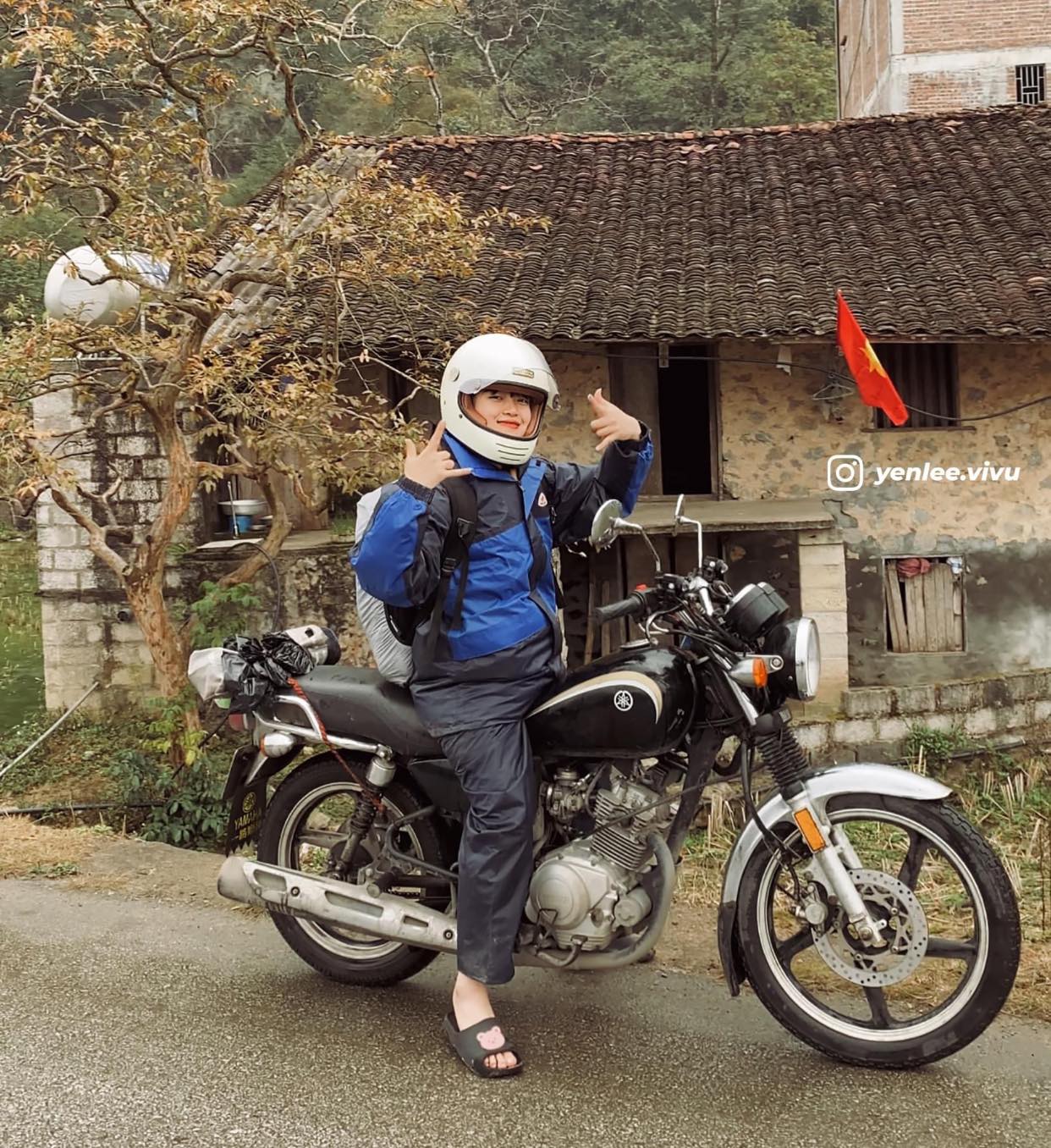 Đón tuổi 25, nàng GenZ quyết định thực hiện chuyến đi để đời: Phượt xe máy xuyên Việt một mình - Ảnh 1.