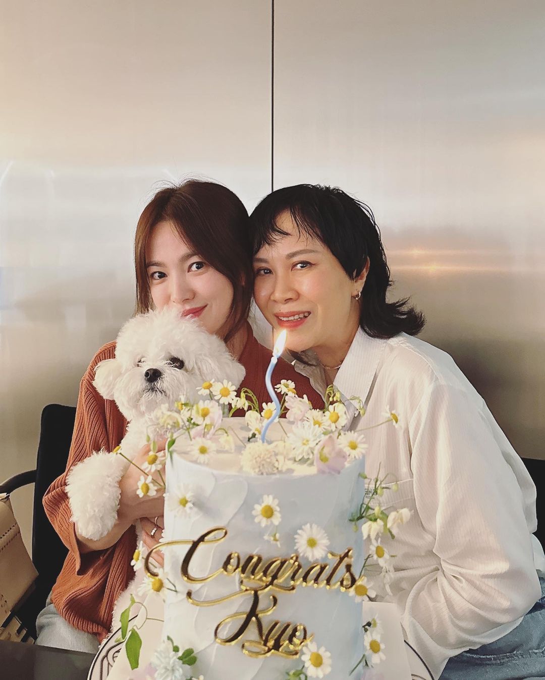 Song Hye Kyo giản dị đón sinh nhật sớm tuổi 41  2sao