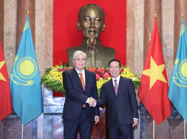 Hình ảnh về hoạt động của Tổng thống Cộng hòa Kazakhstan tại Việt Nam - Ảnh 2.