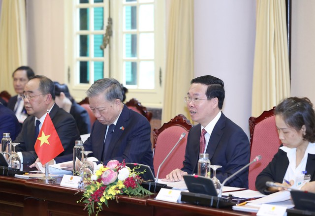Hình ảnh về hoạt động của Tổng thống Cộng hòa Kazakhstan tại Việt Nam - Ảnh 3.
