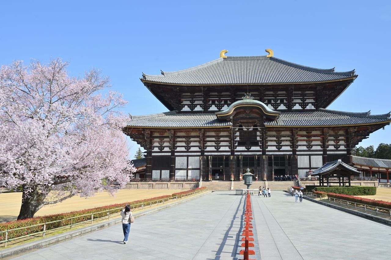 Chùa Tōdaiji: Nơi lưu giữ lịch sử và văn hóa Nhật Bản - Ảnh 3.
