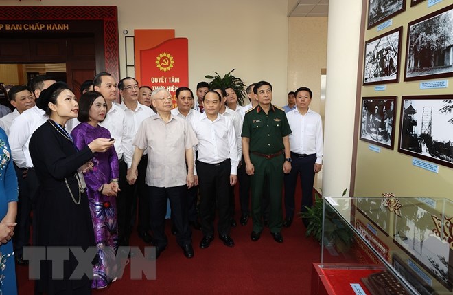 Tổng Bí thư Nguyễn Phú Trọng thăm và làm việc tại tỉnh Lạng Sơn - Ảnh 3.