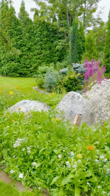 Bên trong khu vườn rộng thênh thang của bố mẹ chồng Hà Hồ ở Thụy Điển - Ảnh 2.