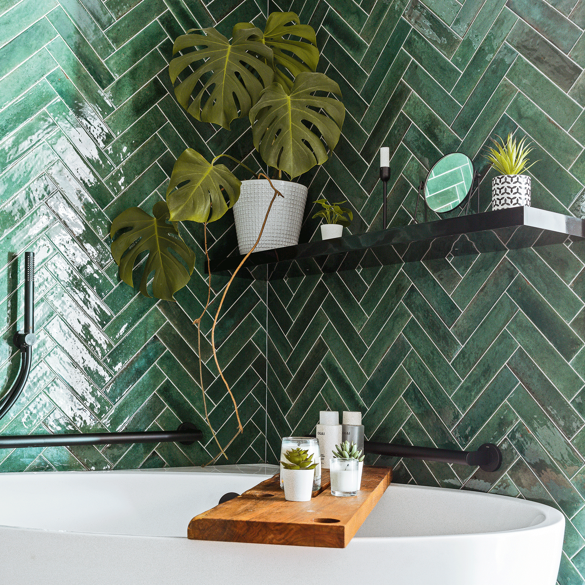 Bắt trend trang trí phòng tắm gia đình với gạch ốp màu xanh lá - Ảnh 2.