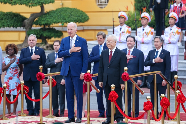 Hình ảnh Tổng Bí thư Nguyễn Phú Trọng chủ trì Lễ đón chính thức Tổng thống Joe Biden - Ảnh 1.