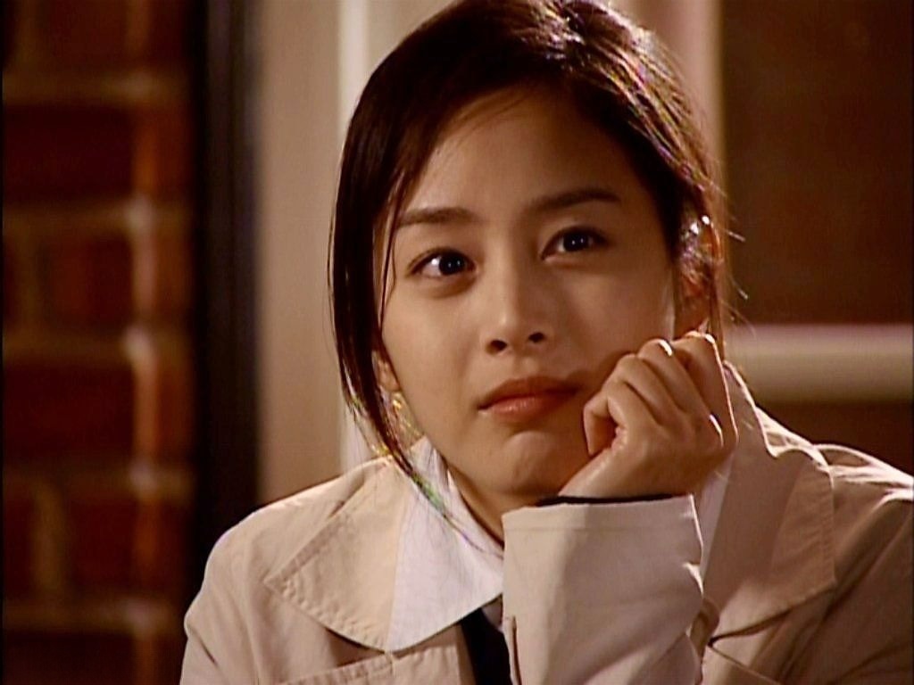 Nhan sắc dàn &quot;chị đẹp&quot; xứ Hàn ở phim kinh điển nhất sự nghiệp: Đôi mắt đượm buồn của Song Hye Kyo gây thương nhớ - Ảnh 4.
