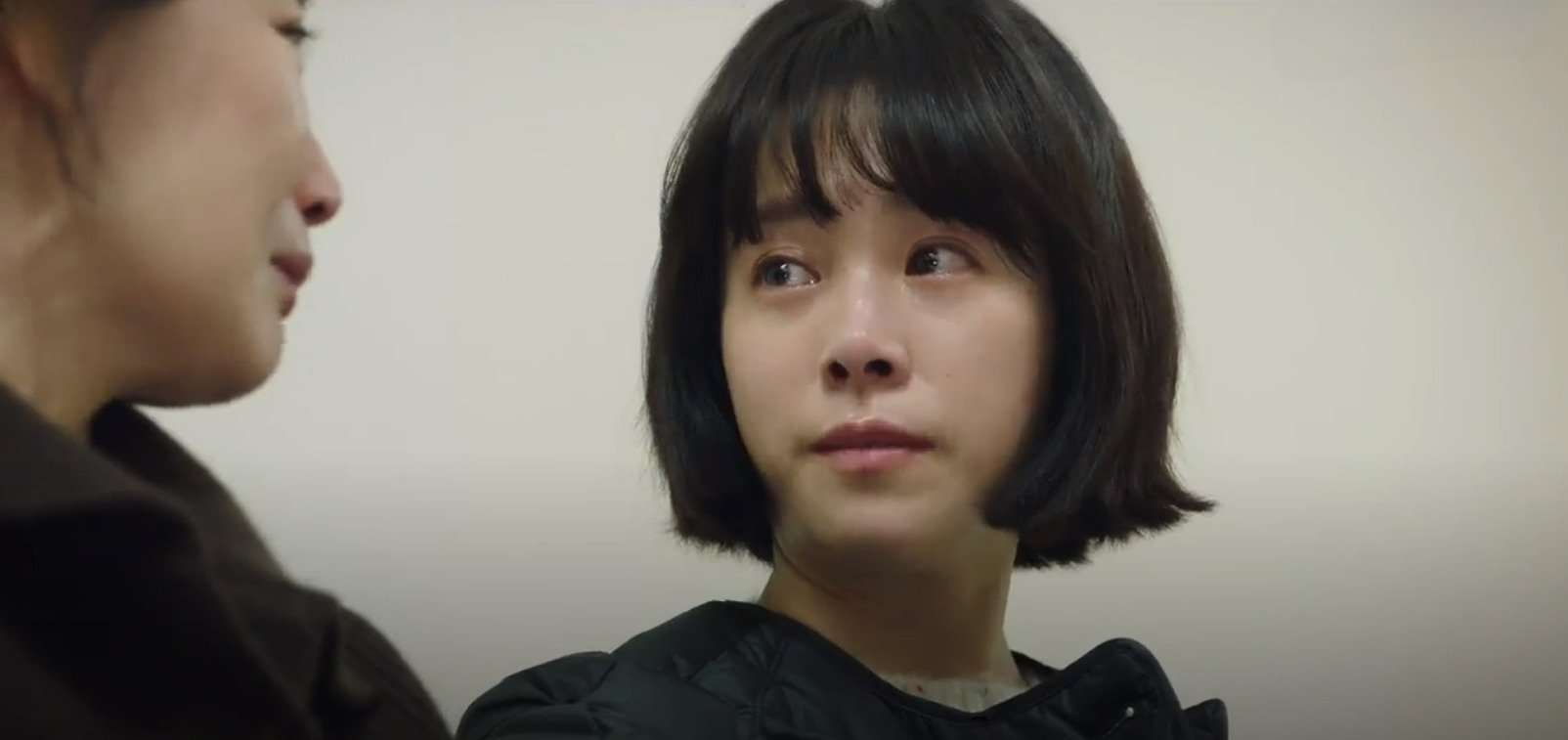 Màn ảnh Hàn đang có một mỹ nhân diễn quá đỉnh: Ánh mắt đau thương làm khán giả nghẹn ngào - Ảnh 2.