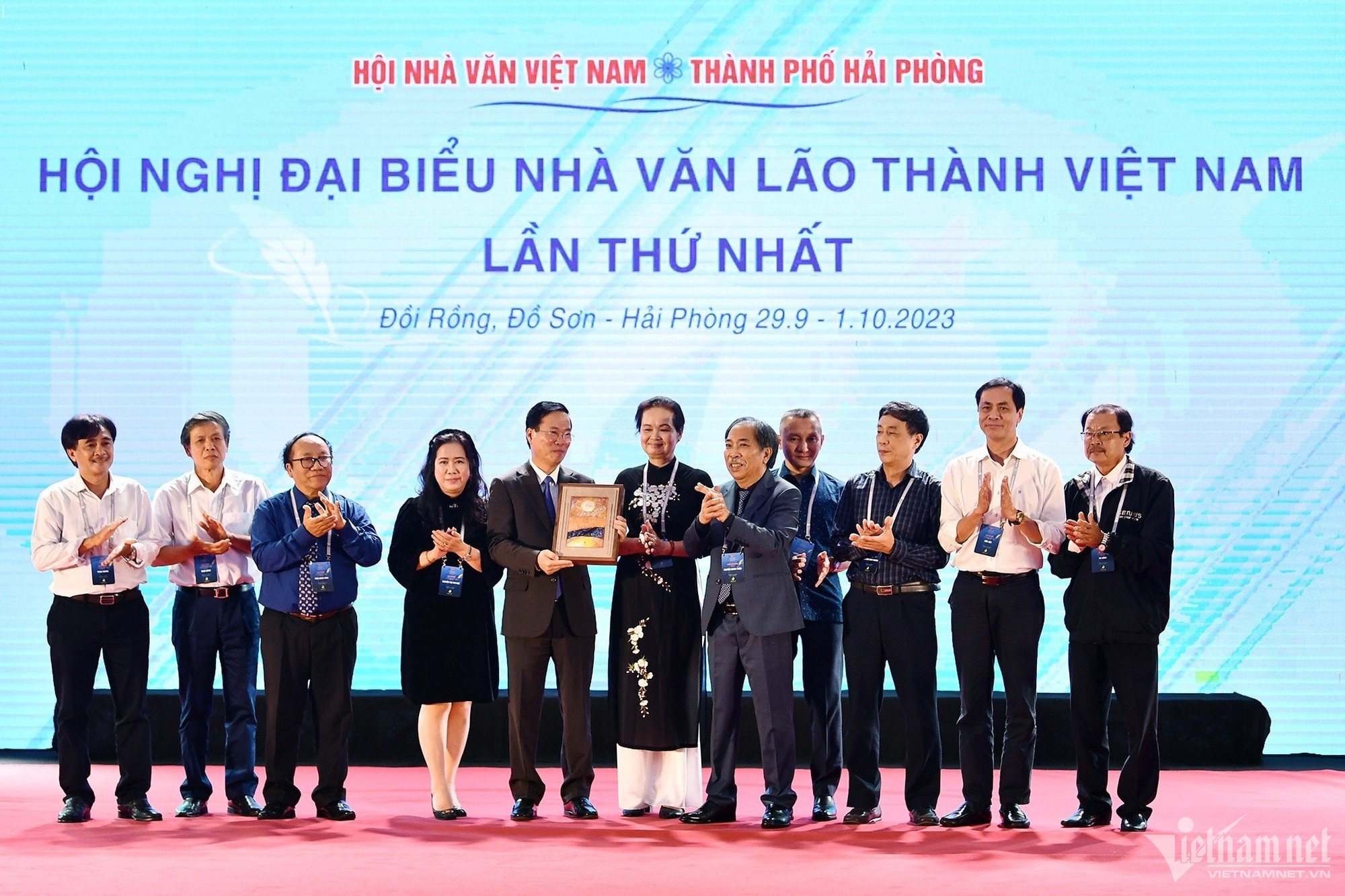 Nhà văn lão thành và nhà văn trẻ cần gắn kết hơn nữa - Ảnh 3.