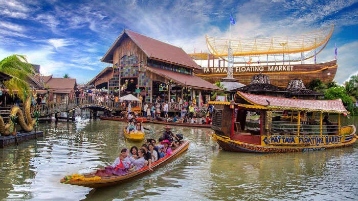 Chợ nổi Pattaya - điểm du lịch nổi tiếng Thái Lan &quot;bà hỏa&quot; thiêu rụi, người dân náo loạn nhảy xuống nước thoát thân - Ảnh 9.
