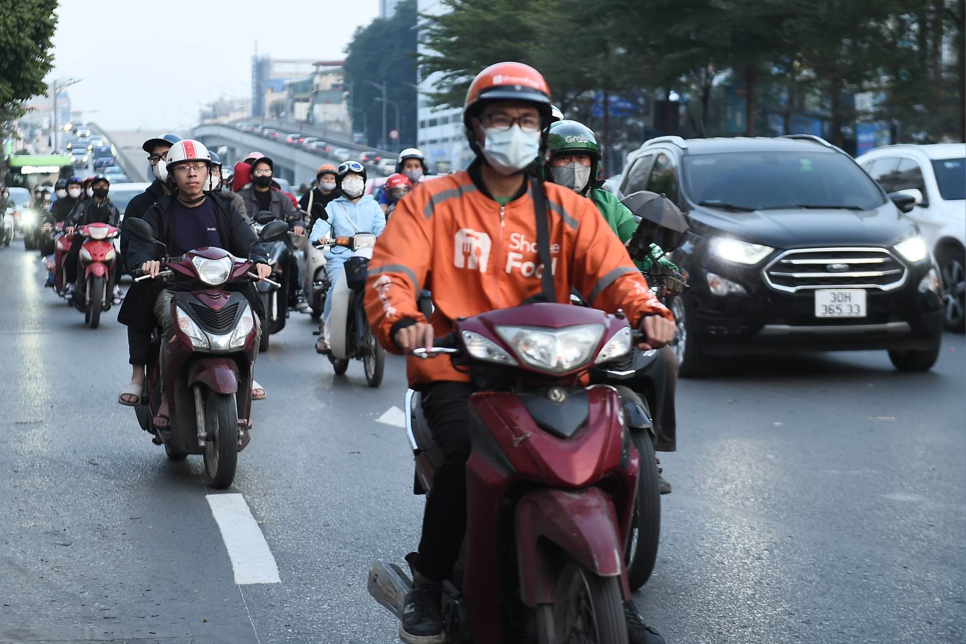 Cuối kỳ nghỉ Tết dương lịch, dòng xe lại hối hả quay về Thủ đô- Ảnh 9.