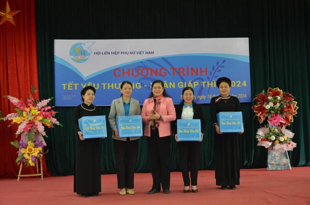 Hội LHPN Việt Nam tổ chức “Tết yêu thương” tại Tuyên Quang- Ảnh 2.