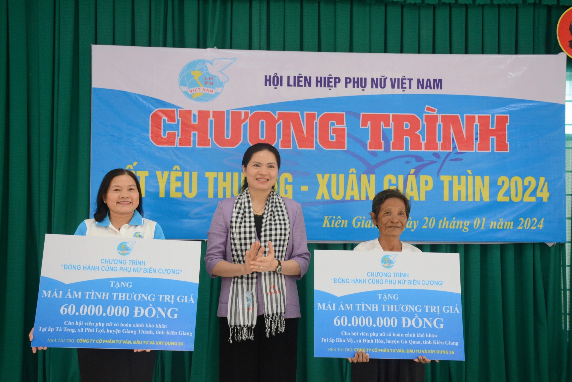 Chủ tịch Hội LHPN Việt Nam Hà Thị Nga trao quà Tết cho phụ nữ, trẻ em Kiên Giang- Ảnh 5.