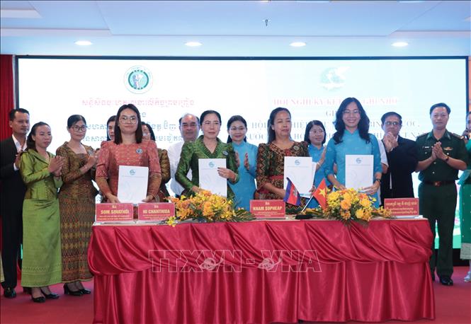 Quan hệ hợp tác giữa phụ nữ hai nước Việt Nam - Campuchia và định hướng thời gian tới - Ảnh 1.