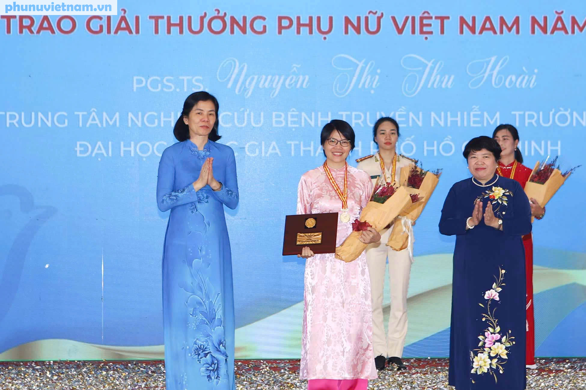 Hình ảnh trao Giải thưởng Phụ nữ Việt Nam 2024 cho 4 tập thể và 11 cá nhân- Ảnh 4.