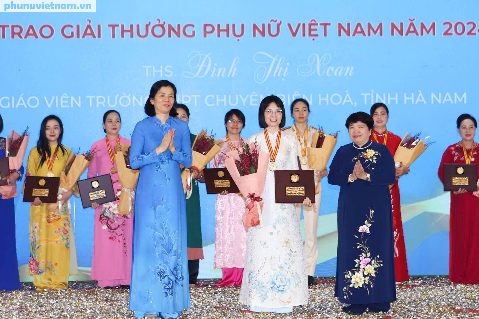 Hình ảnh trao Giải thưởng Phụ nữ Việt Nam 2024 cho 4 tập thể và 11 cá nhân- Ảnh 11.