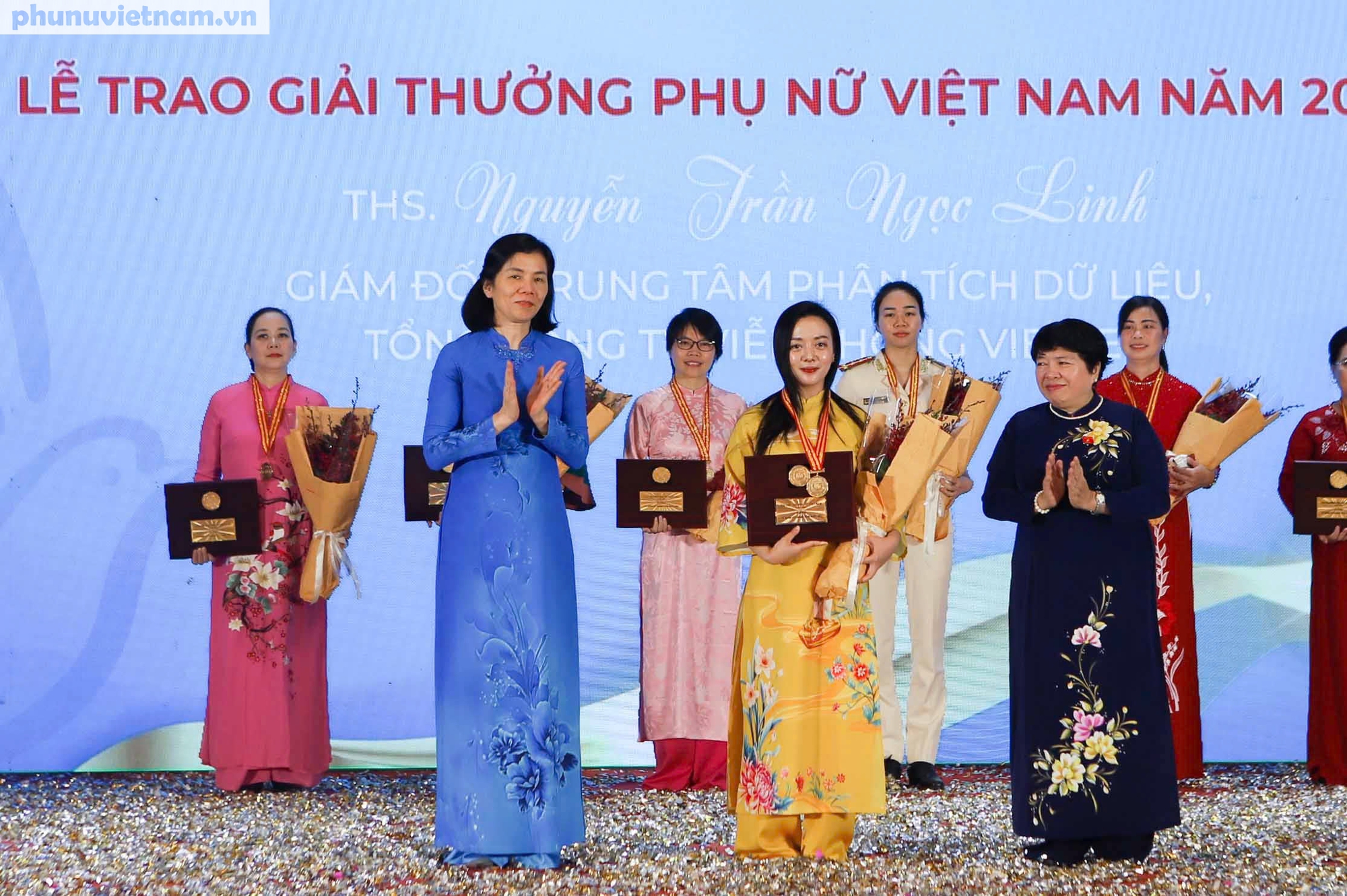 Hình ảnh trao Giải thưởng Phụ nữ Việt Nam 2024 cho 4 tập thể và 11 cá nhân- Ảnh 14.