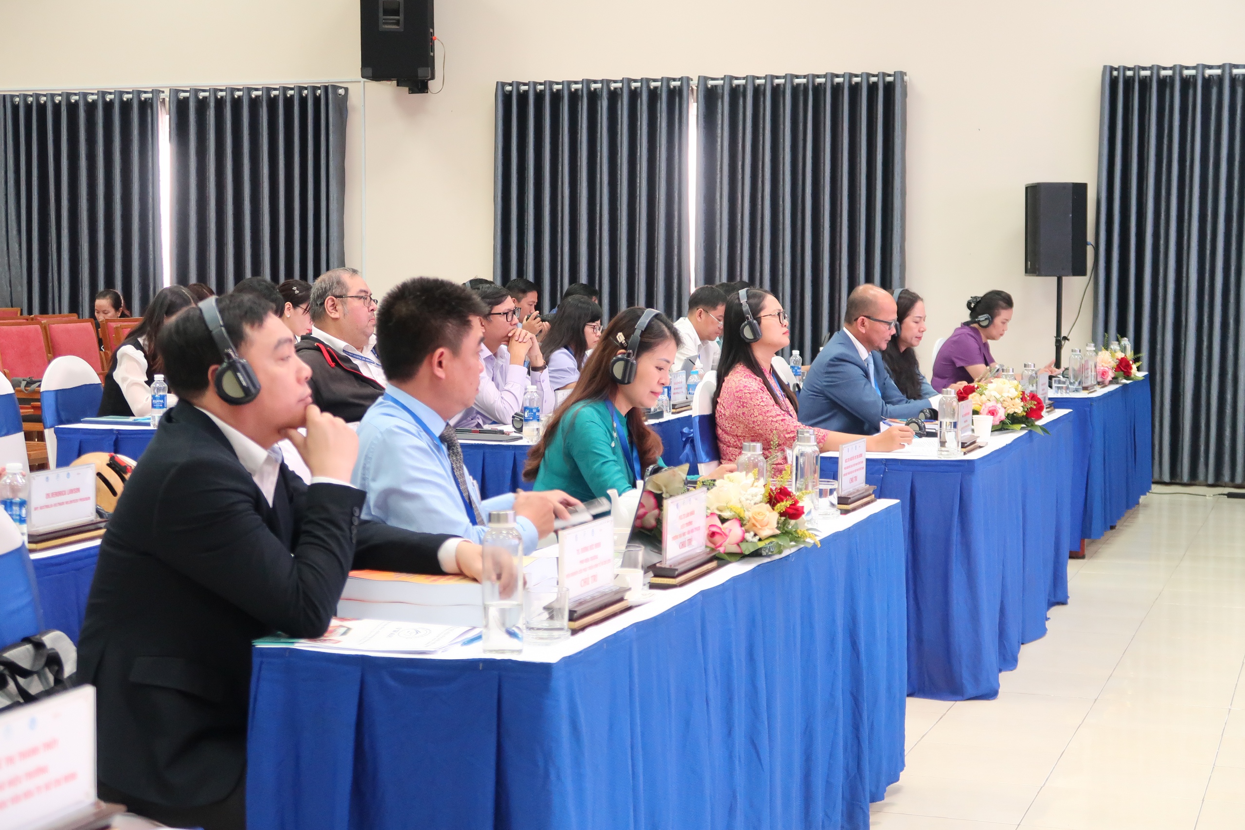 Chuyên gia quốc tế chia sẻ kinh nghiệm để phát triển du lịch bền vững- Ảnh 1. Hội thảo Khoa học Quốc tế với chủ đề “Phát triển du lịch bền vững: bản sắc, nguồn lực - Kinh nghiệm quốc tế và Kiến giải cho Việt Nam".