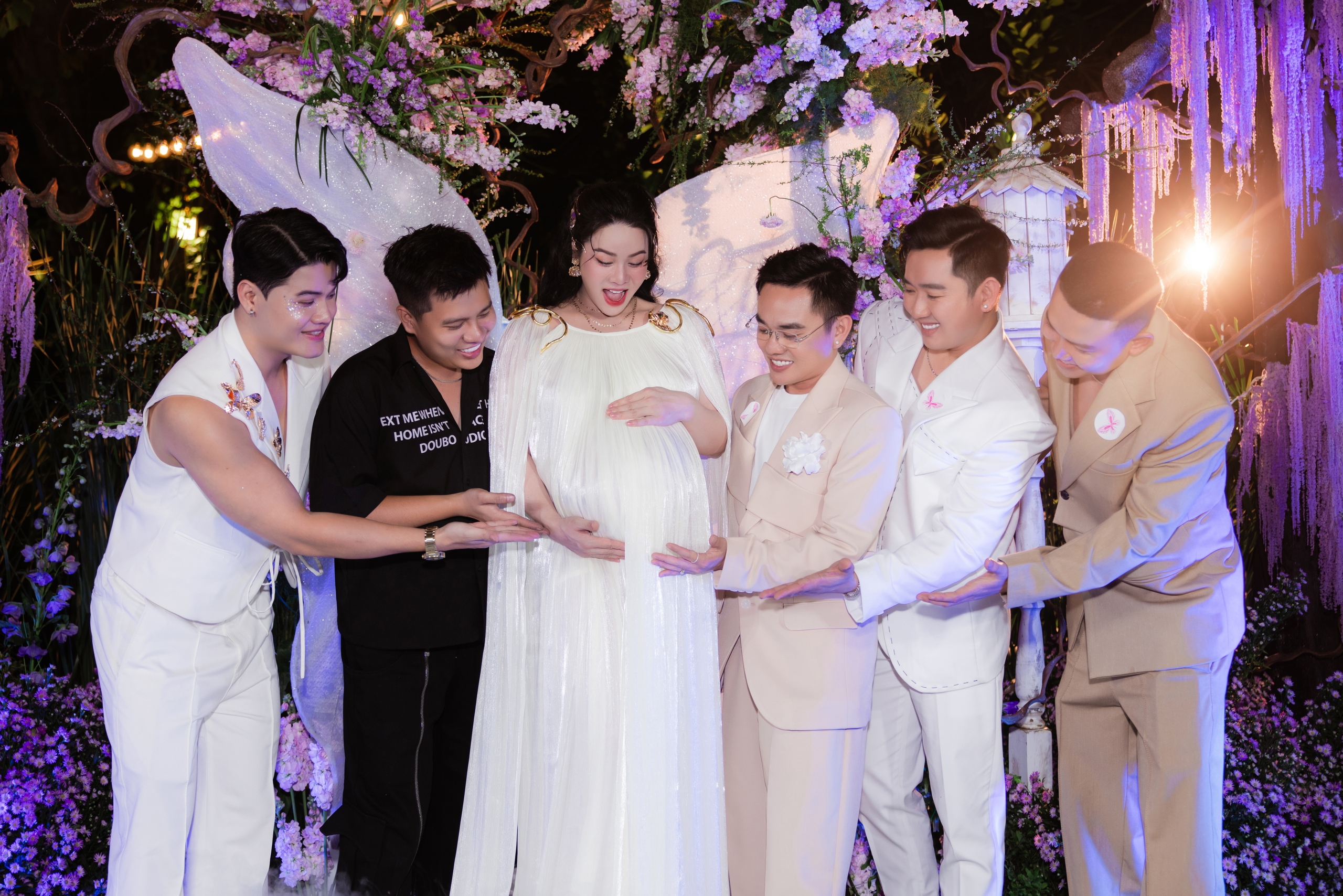Nhật Kim Anh: Mang thai ở tuổi 40 là trải nghiệm đầy thử thách nhưng cũng rất đặc biệt - Ảnh 1. Nhật Kim Anh: Mang thai ở tuổi 40 là trải nghiệm đầy thử thách nhưng cũng rất đặc biệt - Ảnh 1.