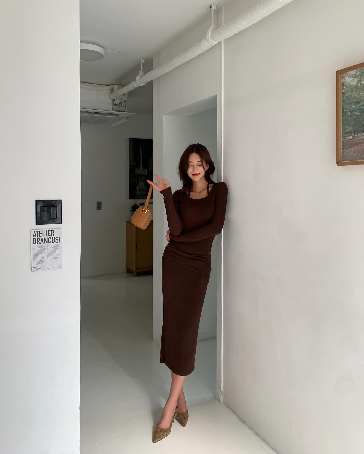 10 bộ cánh dự tiệc công ty đơn giản nhưng vẫn giúp chị em ghi điểm- Ảnh 9. 10 bộ cánh dự tiệc công ty đơn giản nhưng vẫn giúp chị em ghi điểm- Ảnh 9.