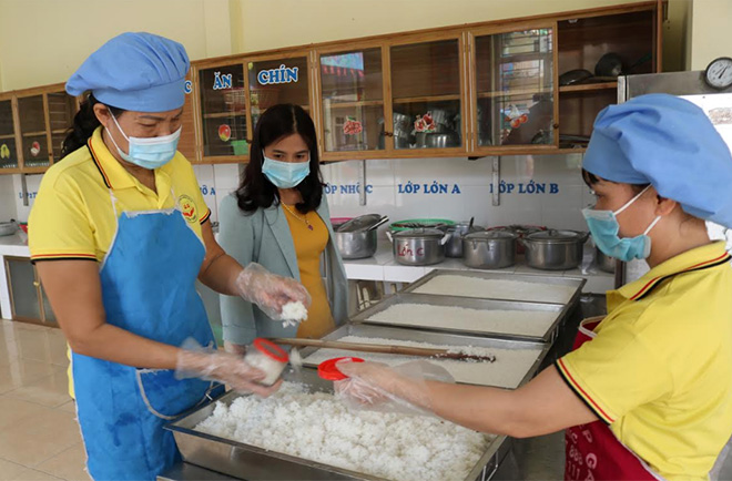 Yên Bái: Đẩy mạnh công tác quản lý an toàn thực phẩm trên địa bàn- Ảnh 1.