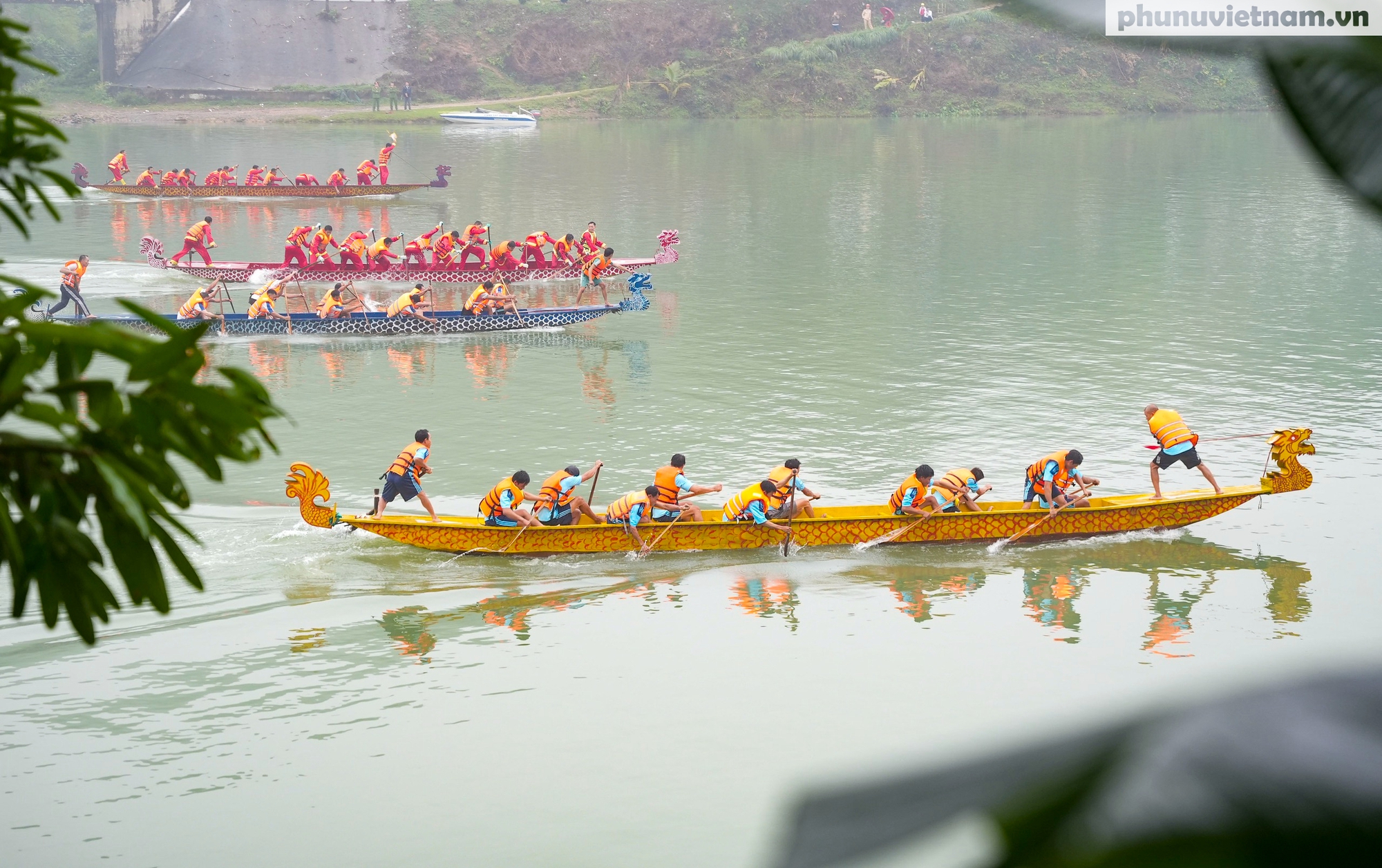 Độc đáo giải đua thuyền truyền thống của đồng bào người Thái bên dòng sông Chu- Ảnh 7.