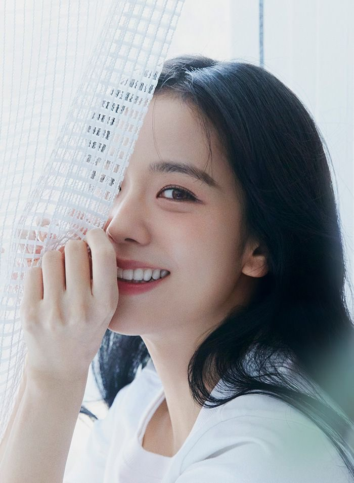 Jisoo vừa lên "sếp" đã tổ chức fancon, "sập" web ngay khi công bố công ty?- Ảnh 1.