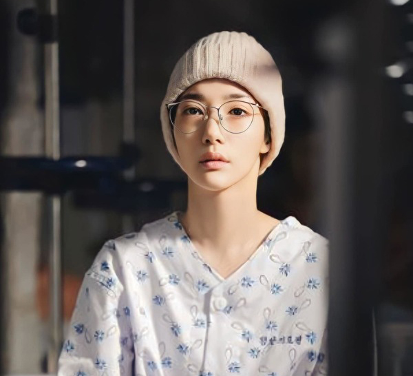 Park Min Young tiết lộ từng trầm cảm vì tình cũ, bác sĩ nhắc nhở 4 dấu hiệu tinh thần đang “kêu cứu”- Ảnh 1.