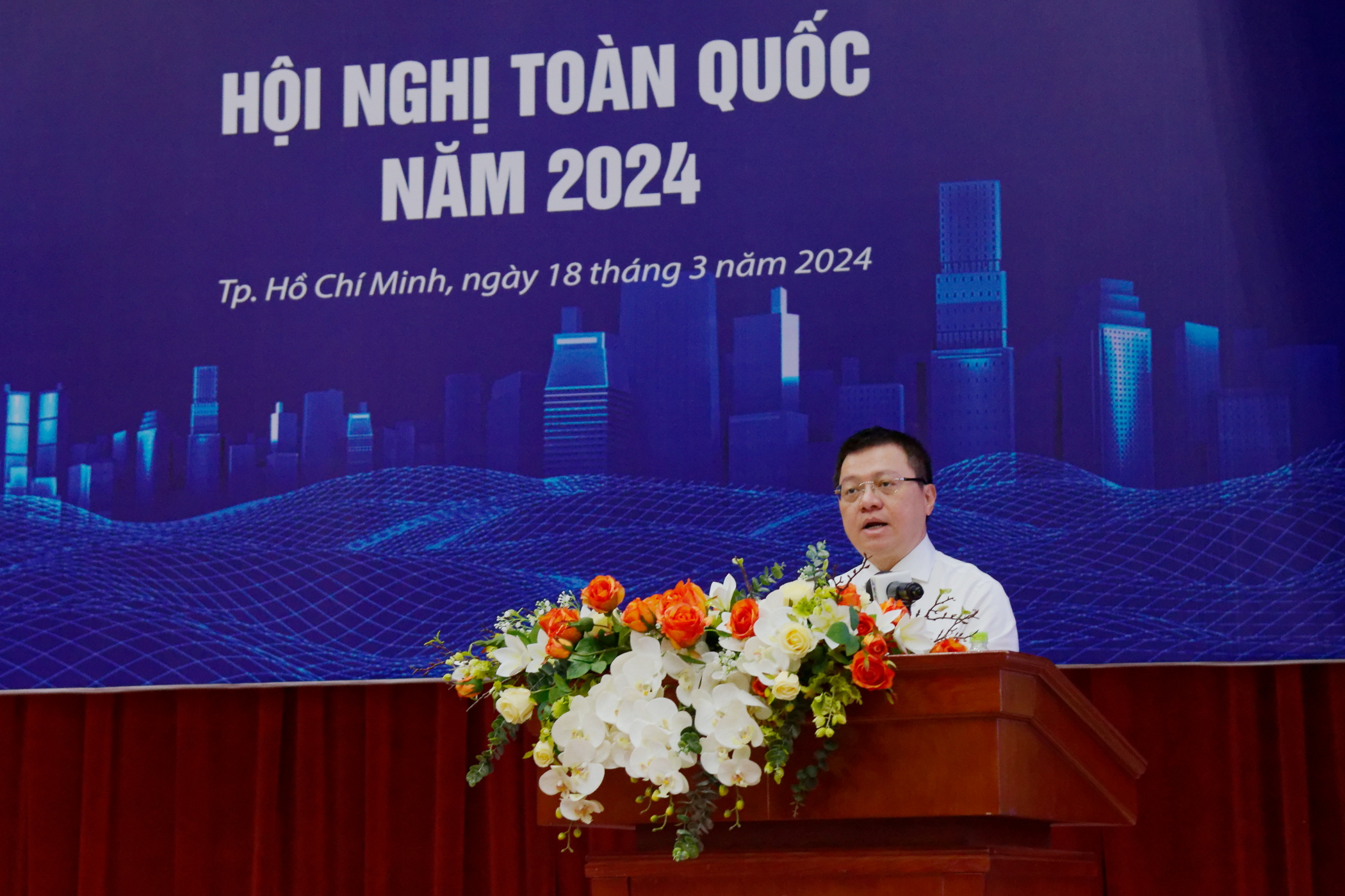 Ông Lê Quốc Minh - Chủ tịch Hội Nhà báo Việt Nam phát biểu tại hội nghị