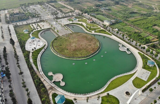 Nghịch lý công viên Hà Nội: Công viên trăm tỉ, vừa đưa vào dùng đã xuống cấp- Ảnh 1.