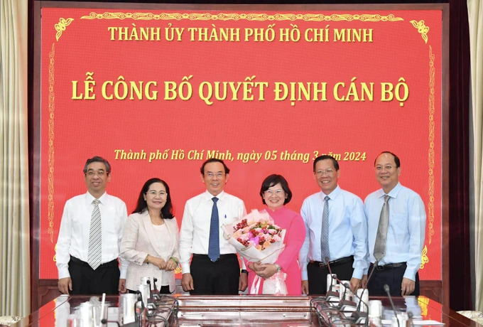 Bà Văn Thị Bạch Tuyết được điều động, phân công giữ chức Trưởng Ban Tổ chức Thành ủy TPHCM- Ảnh 1.