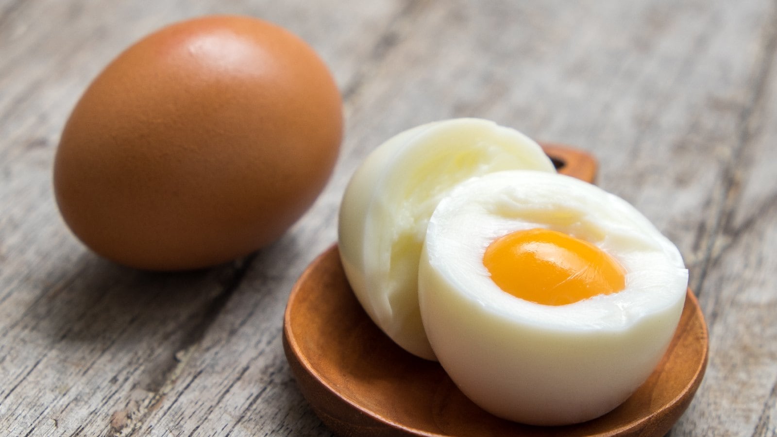 Những điều không nên bỏ qua khi ăn trứng luộc để giảm cân- Ảnh 1.